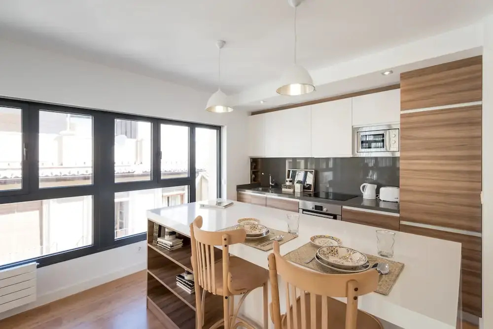 Chezmoihomes Plaza Nueva Penthouse