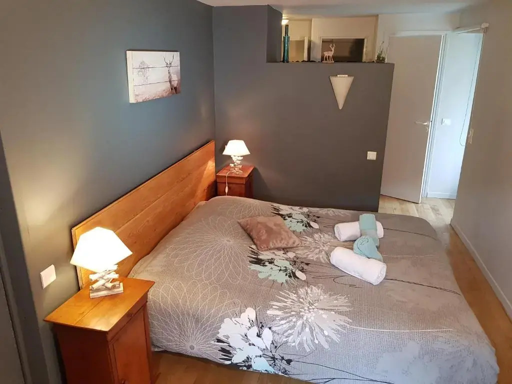 La Girandole Chambre dhôtes et Location dappartement