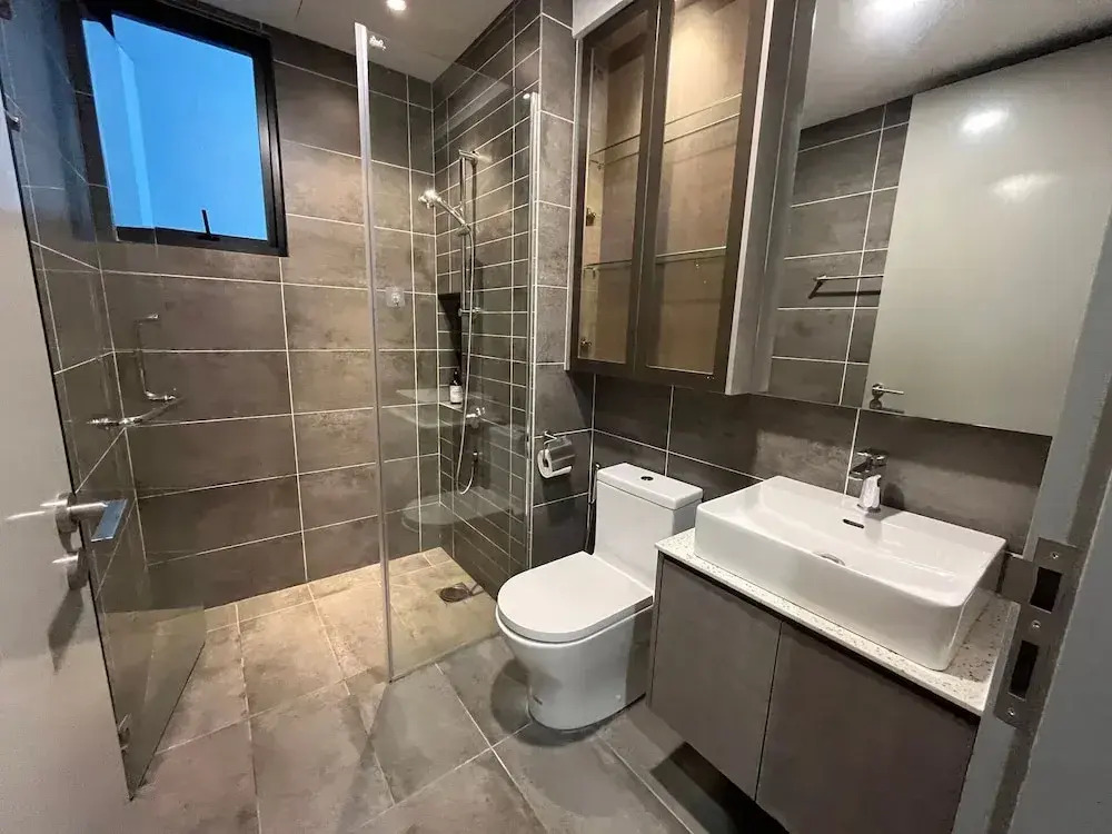 Millerz Square Suite By Ango