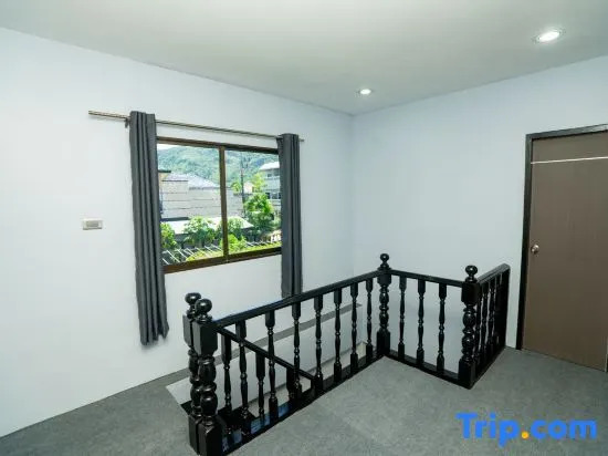 Lovely 3 Bed 3 Bath Villa 400m To Beach
