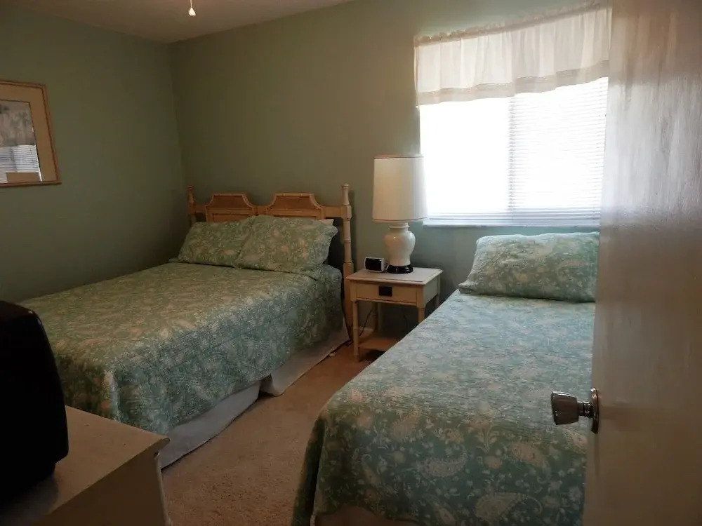 Siesta Beach House #308 2 Bedrooms 1.5 Bathroom Apts