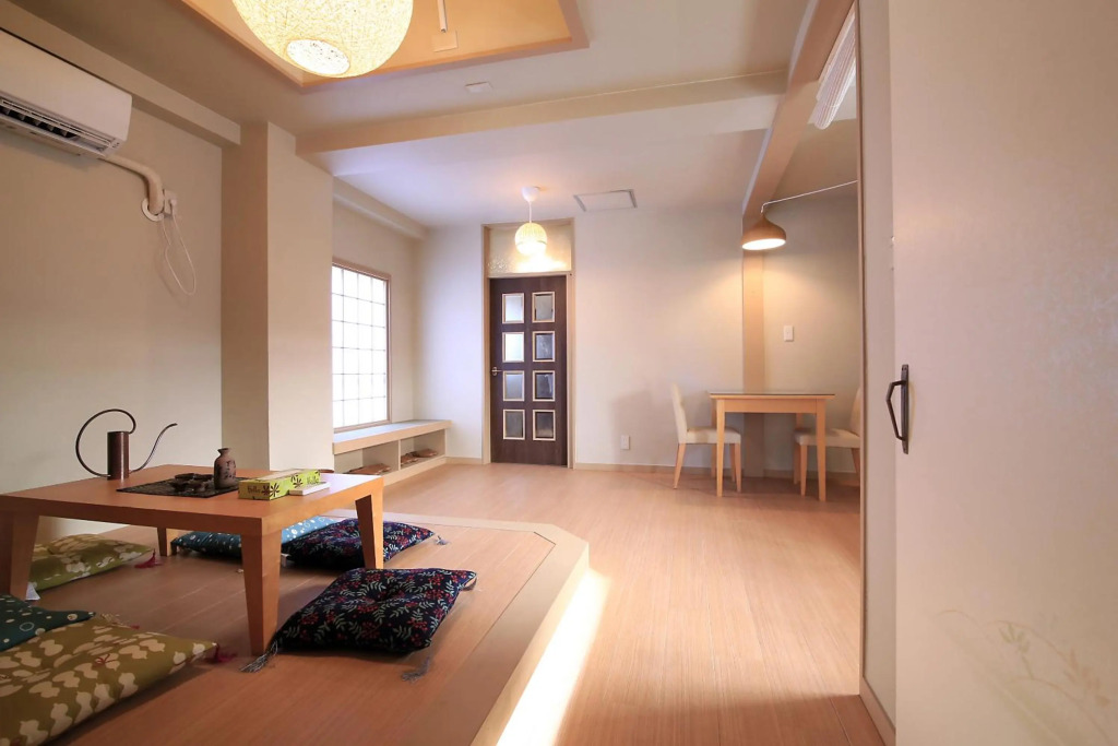 Spacious Tokyo Apartment for 6-8 Guests!! 1 min to Morisita Station , Direct to Shinjuku