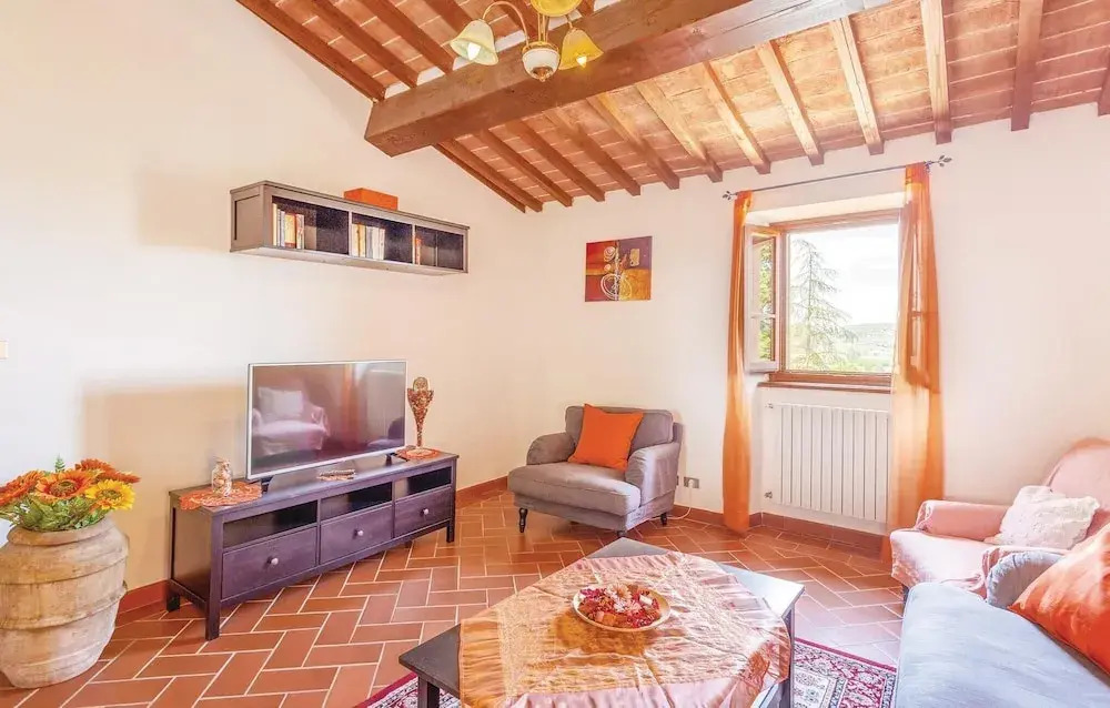 Beautiful Home in Castiglion Fiorentino With 4 Bedrooms, Wifi and Outdoor Swimming Pool