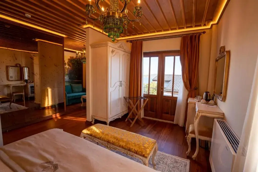 Cunda Baradiel Hotel