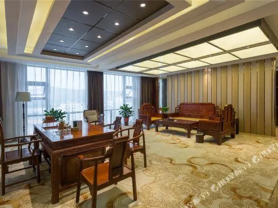 Guanshan INN Longxian County