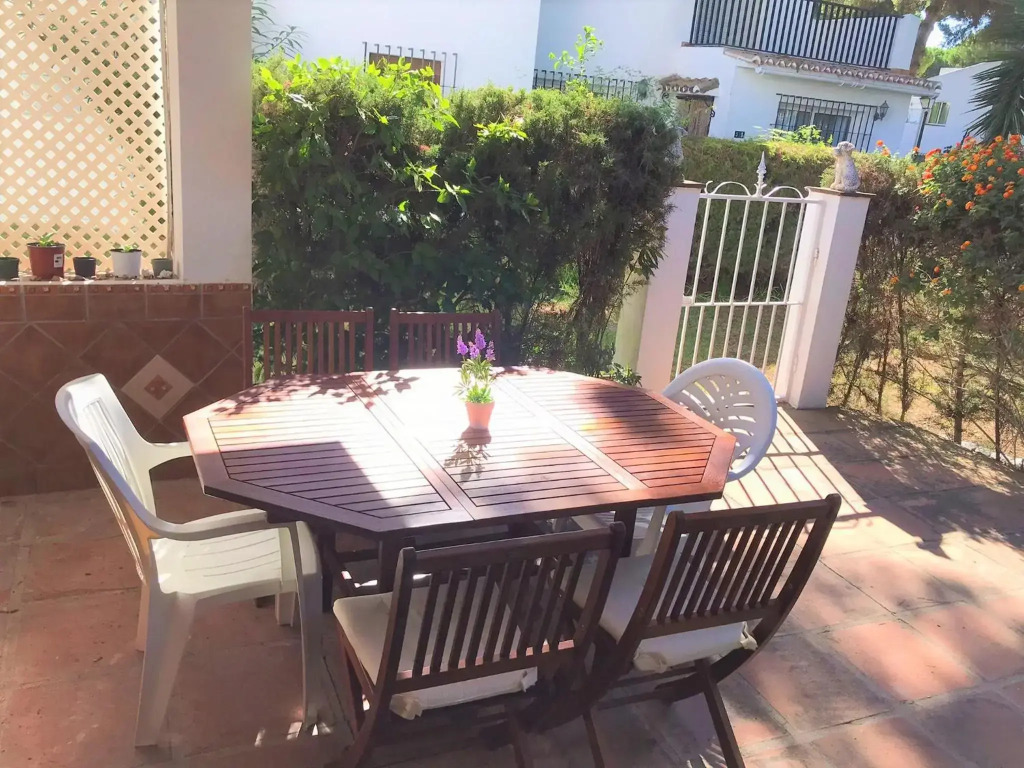 Benamara Holiday House