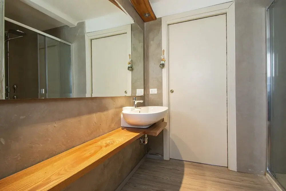 JOIVY 2 Bed Villa with Beautiful Garden in Forte dei Marmi