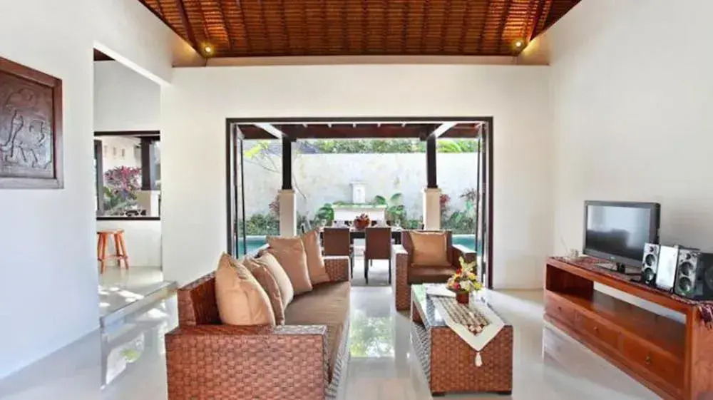 Villa Biru - 500m Batubelig beach