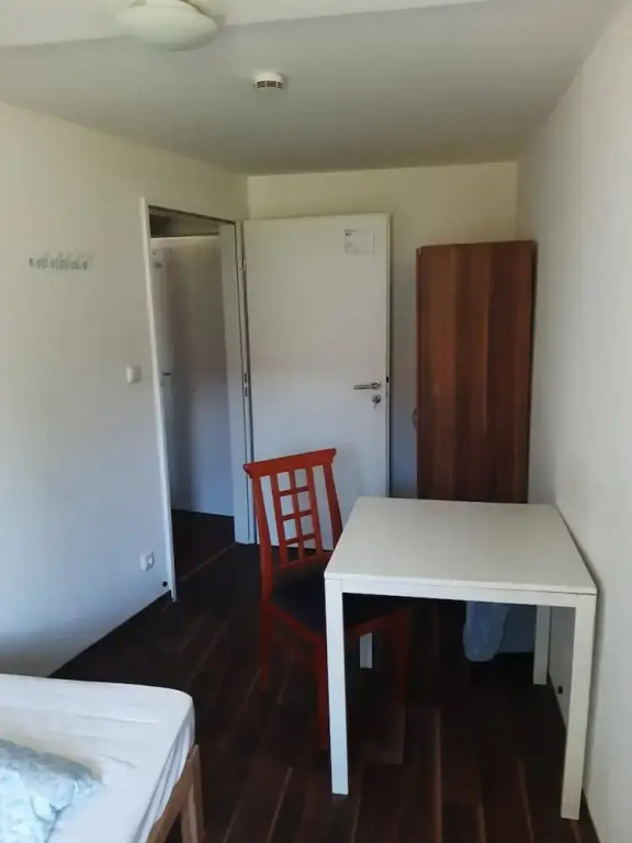 2-Rent Group Hostel Rooms&Apartments EVE168