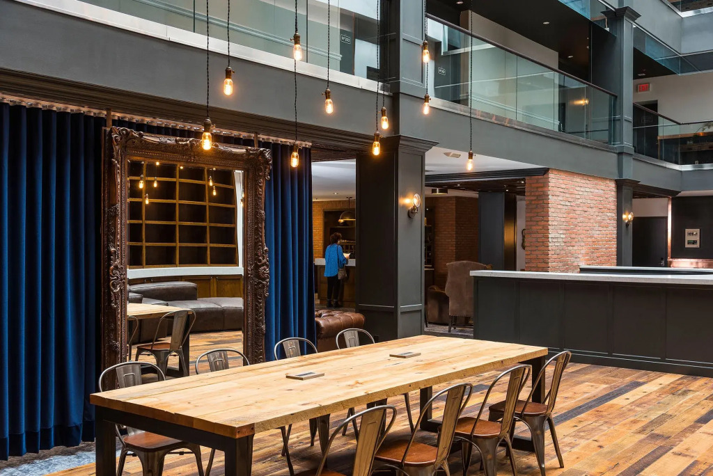 Metcalfe Hotel Ottawa by Gray Collection