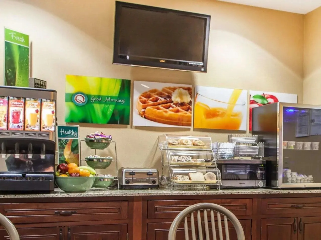 Comfort Inn & Suites Mason City - Clear Lake