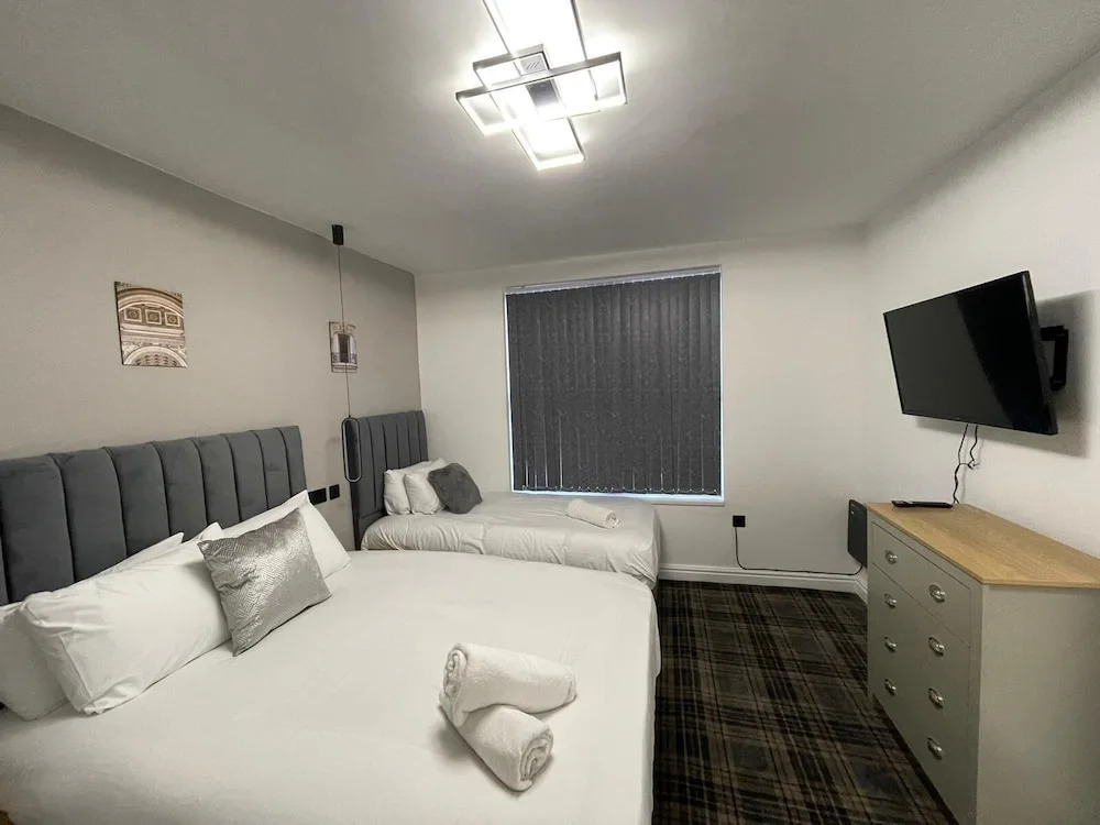 Luis apartments in Leeds
