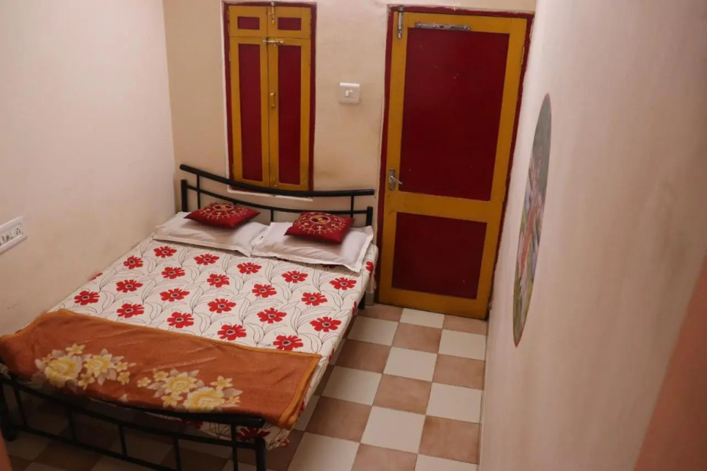 Govind Hotel