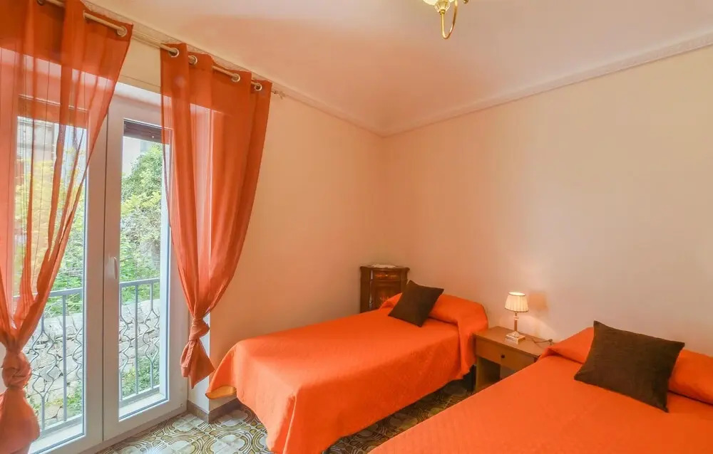 Nice Home in Ragusa With 3 Bedrooms