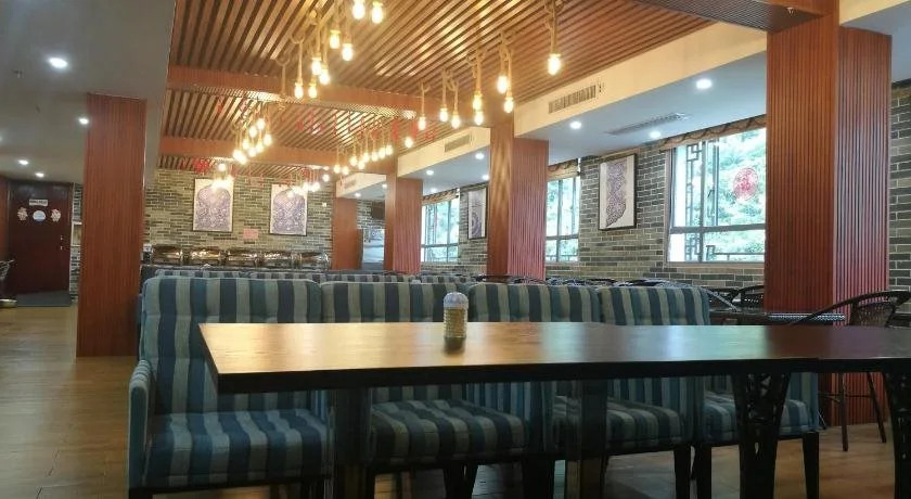 Mutong Holiday Hotel