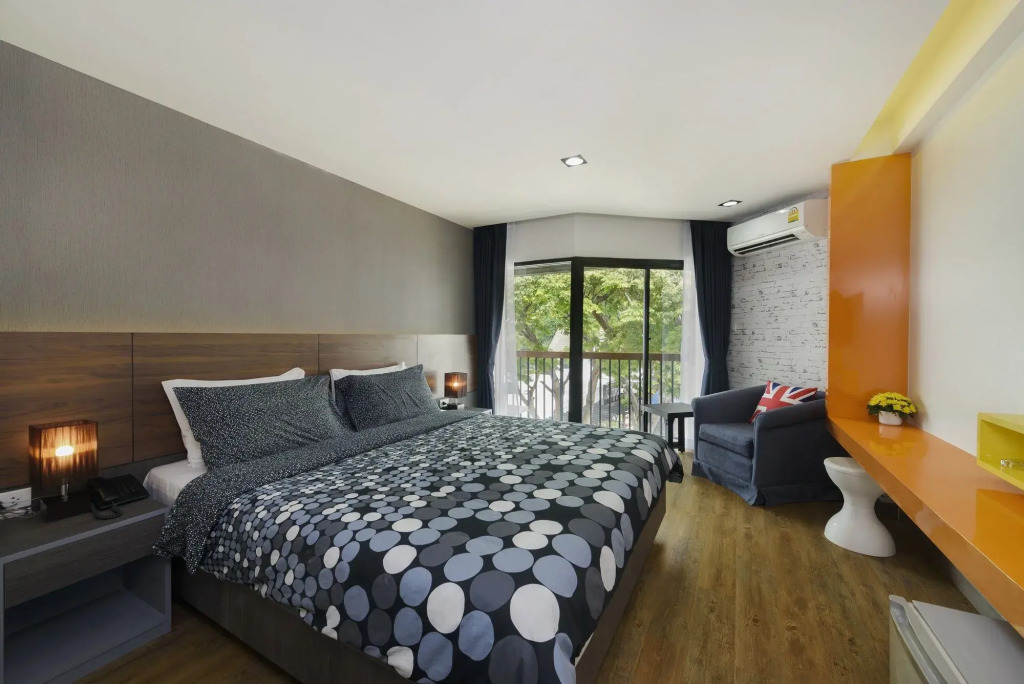 The Loft Seaside Sriracha Hotel