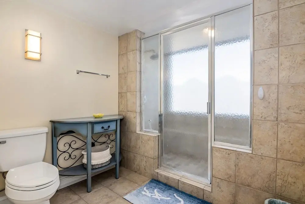 401 South Hampton - charming 2 bedroom, 2 bath ocean view condo. 2 Condo