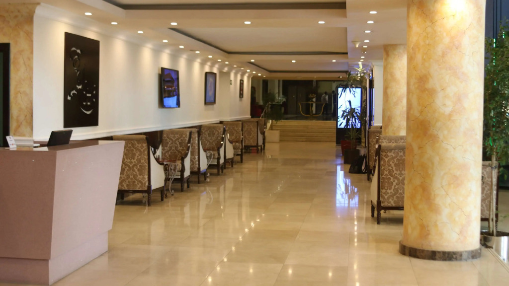 Elilly International Hotel