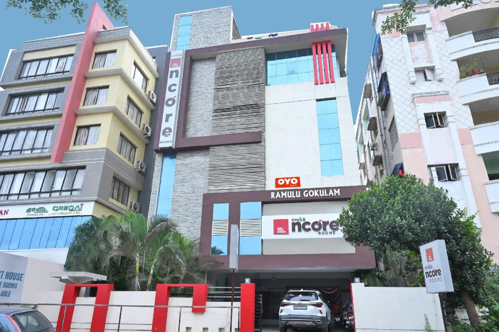 Eesha Ncore Rooms by Oyo