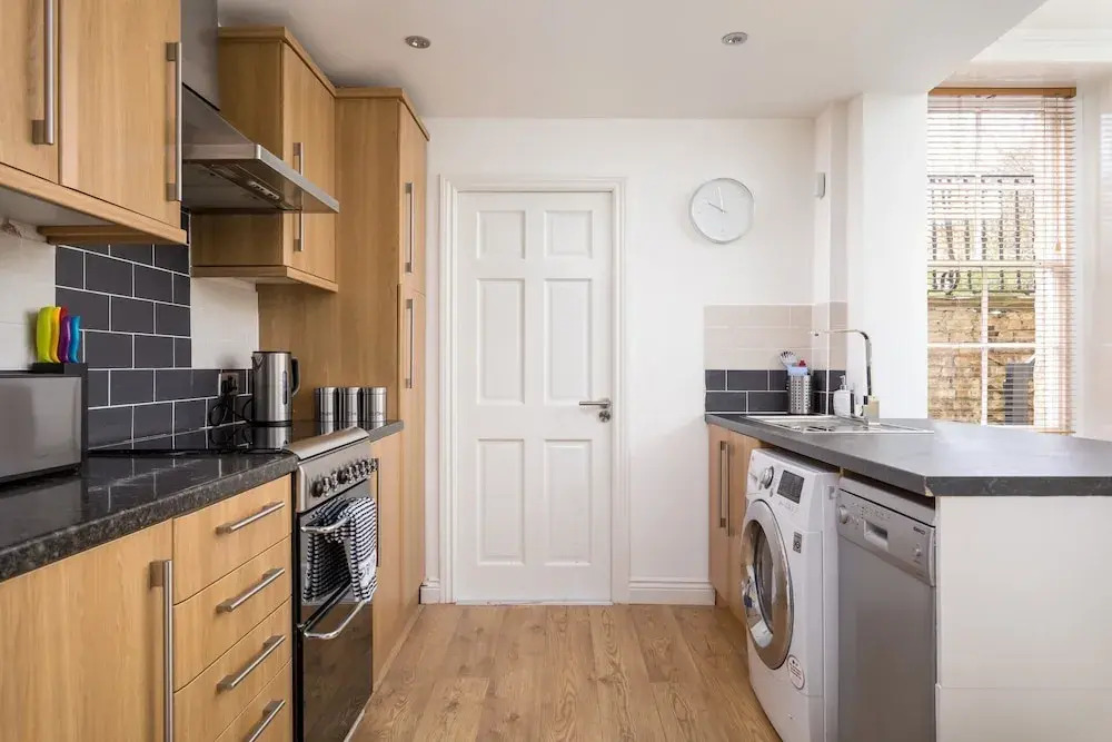 27 Lansdown Place