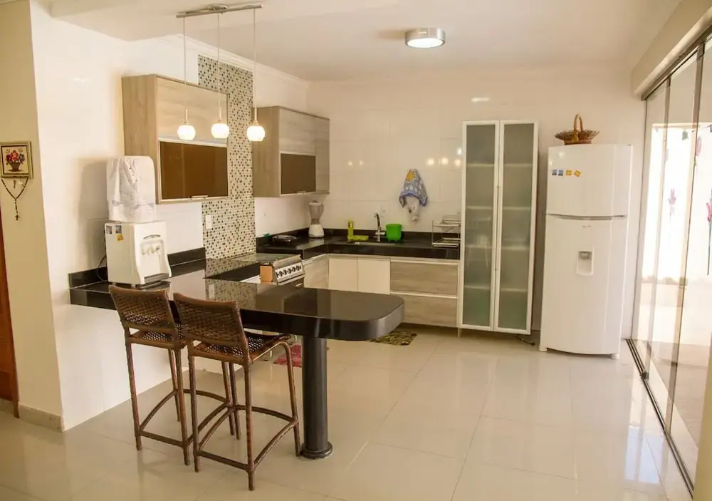 Casa na Praia de Mundaí com 4 quartos, piscina e área gourmet