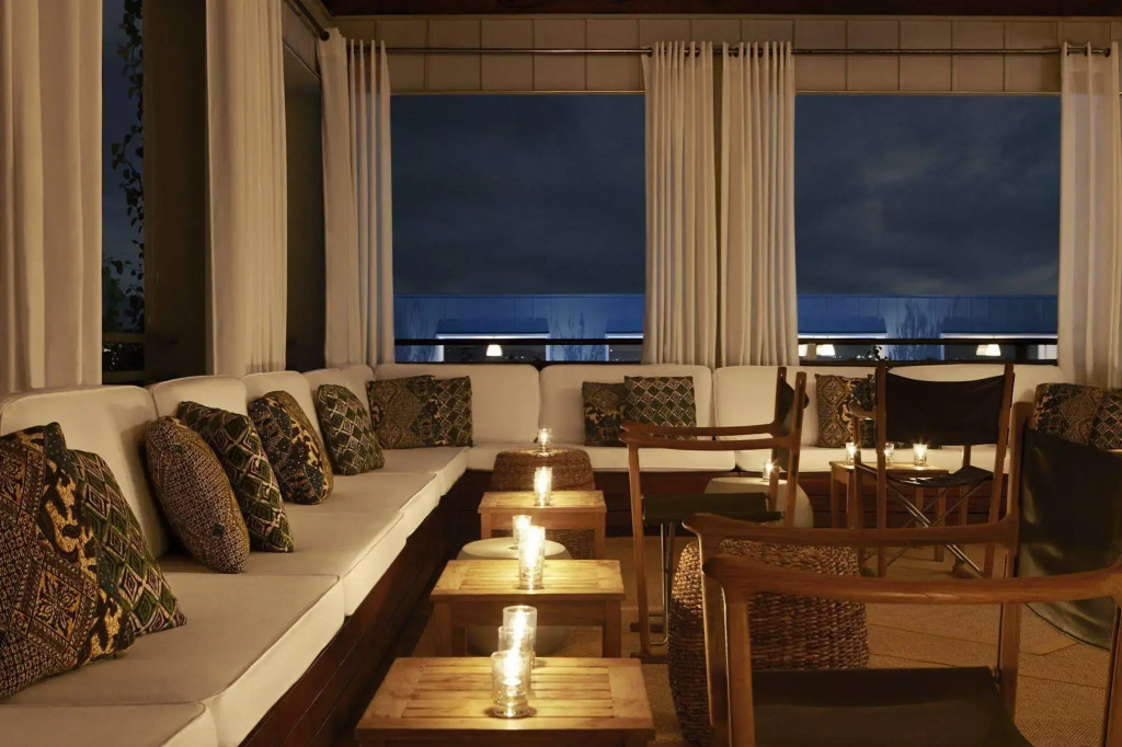 The Valorian West Hollywood, Curio Collection by Hilton