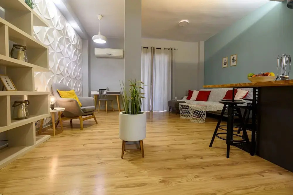 Luxurious flat near the beach and the city center
