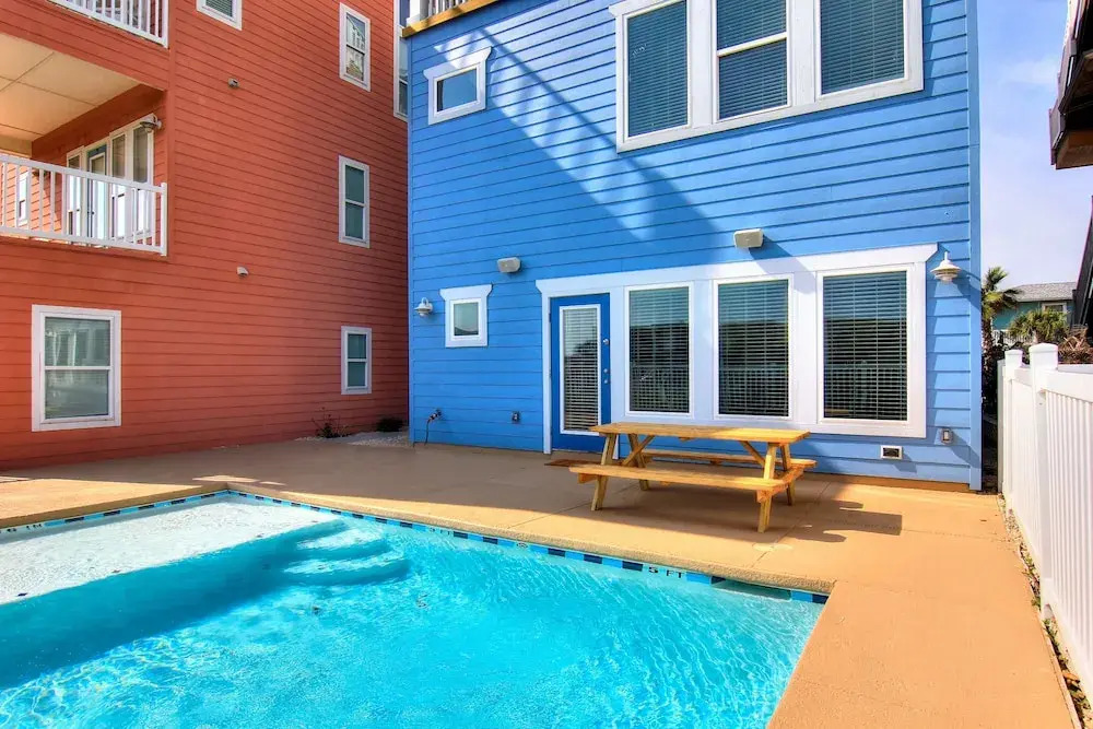 With A Splash Vw60 4 Bedrooms 4.5 Bathrooms Home