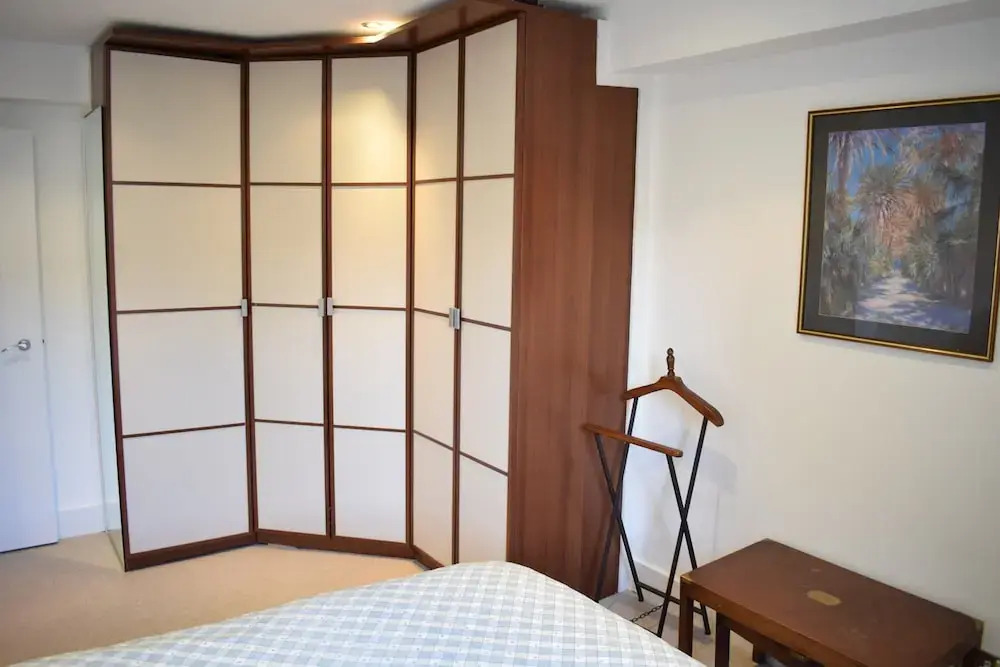 2 Bedroom Mayfair Apartment Near Hyde Park