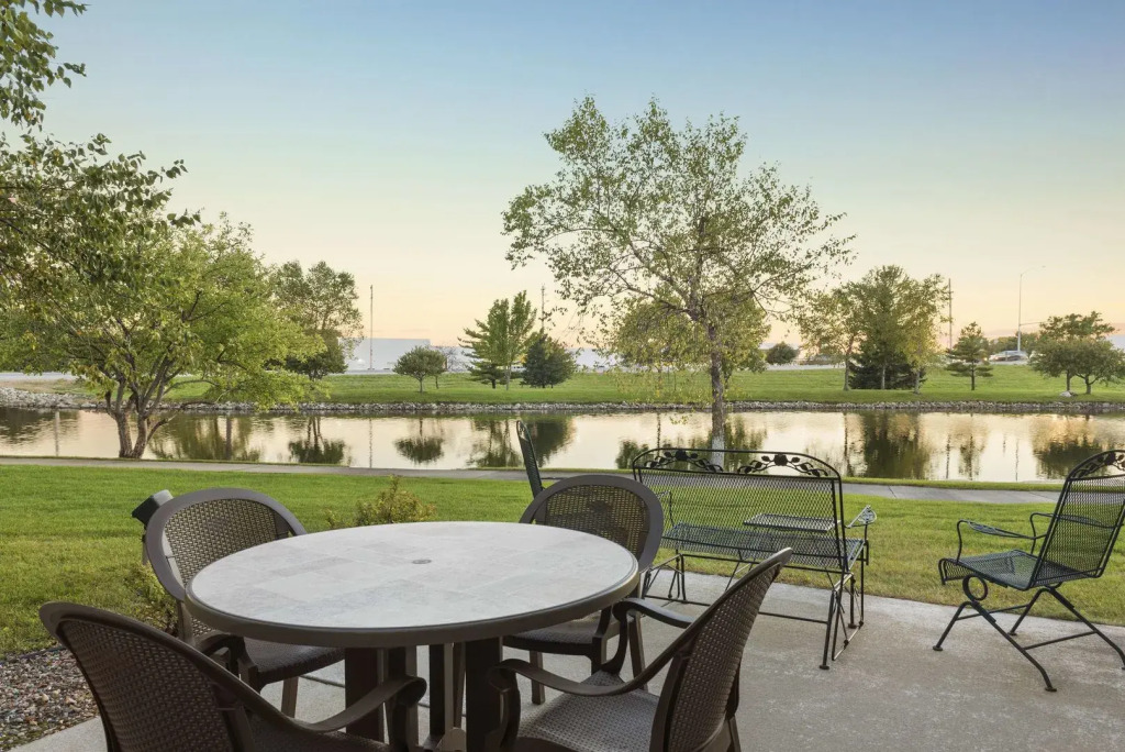 Country Inn & Suites by Radisson, Ankeny - Des Moines