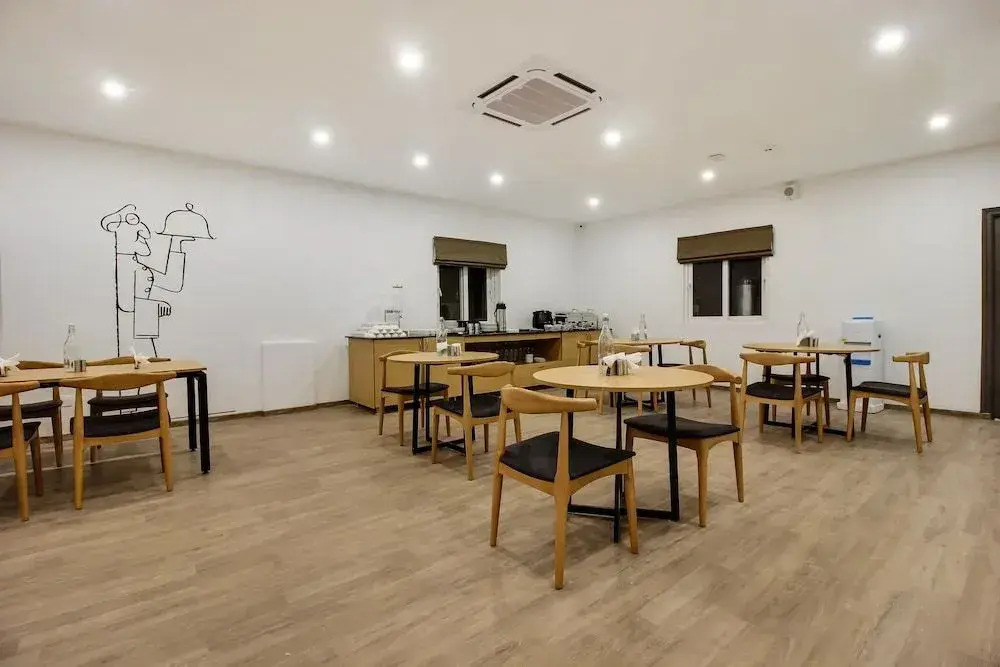OYO Townhouse 232 RP Road