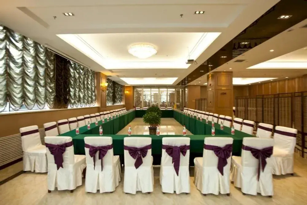 Harbin Zhuolin Hotel