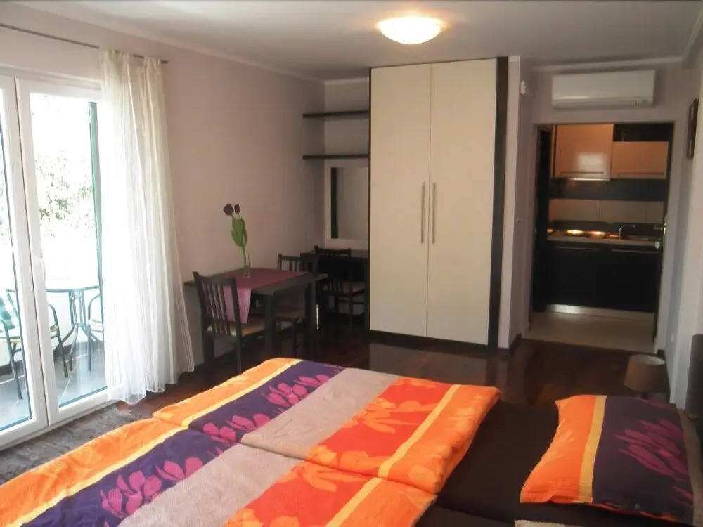 Lidija Apartments