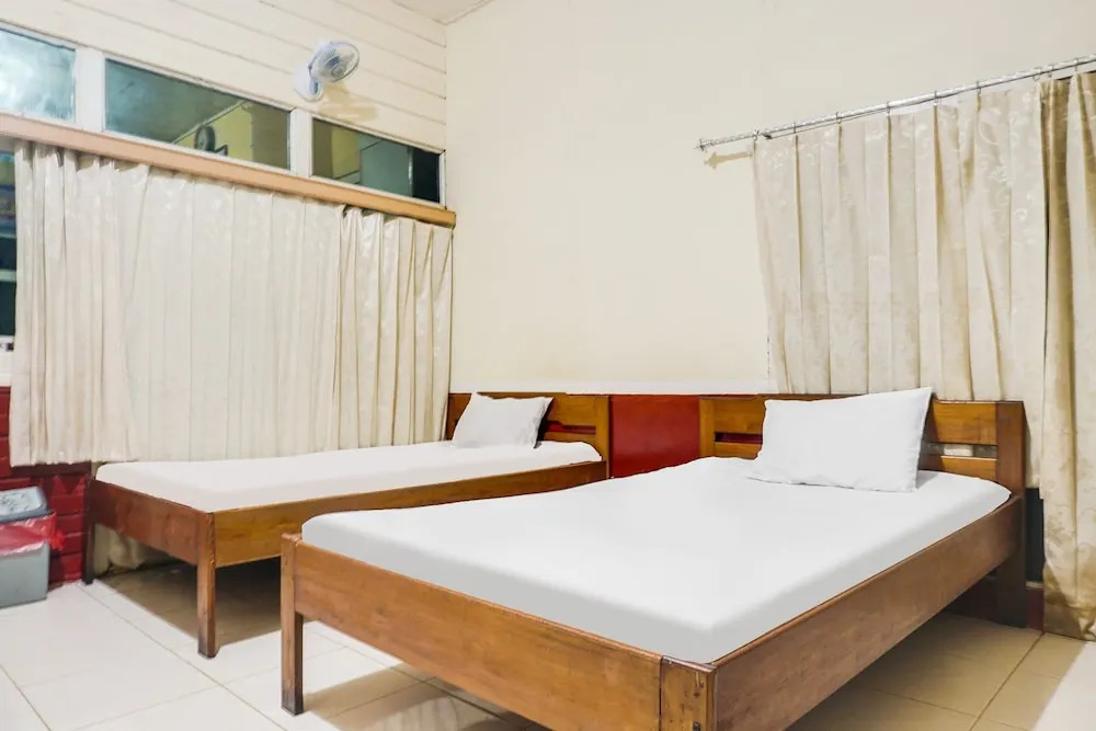 Hotel O Anggrek Daqu Syariah Kapuas