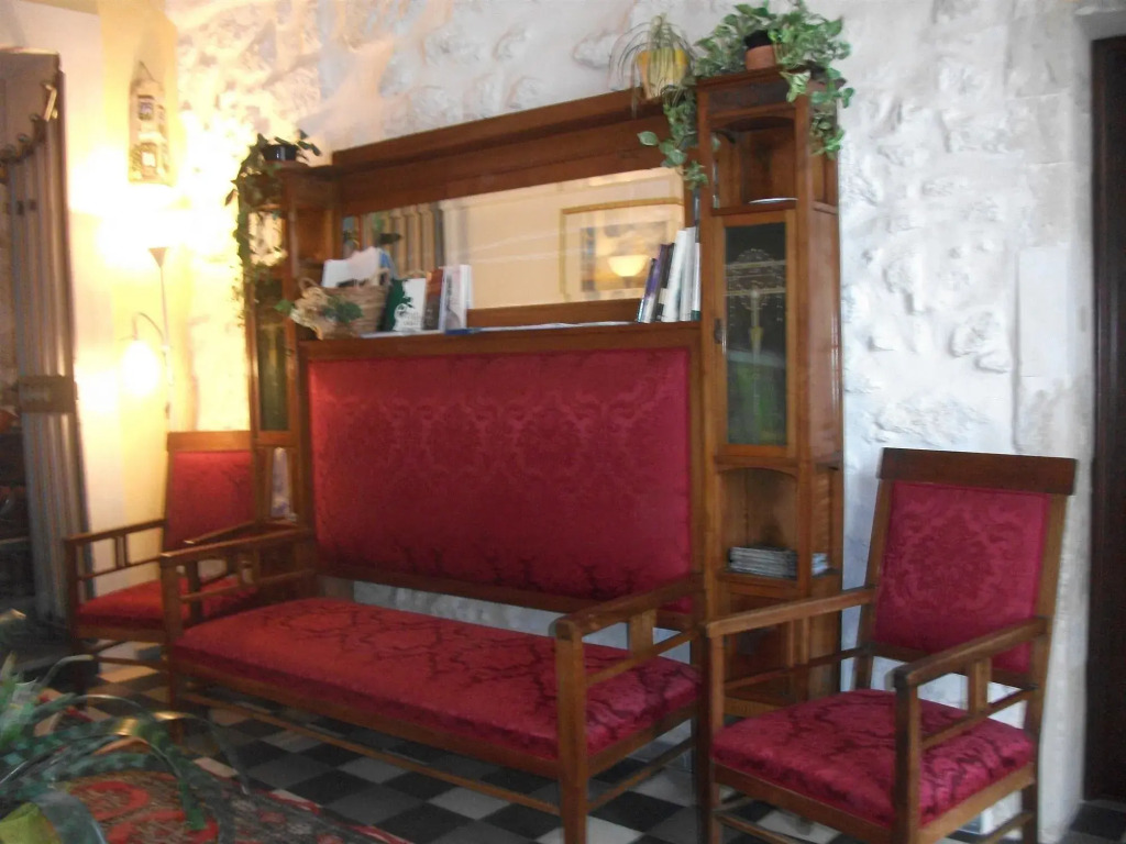 Lakkios charming suites and rooms