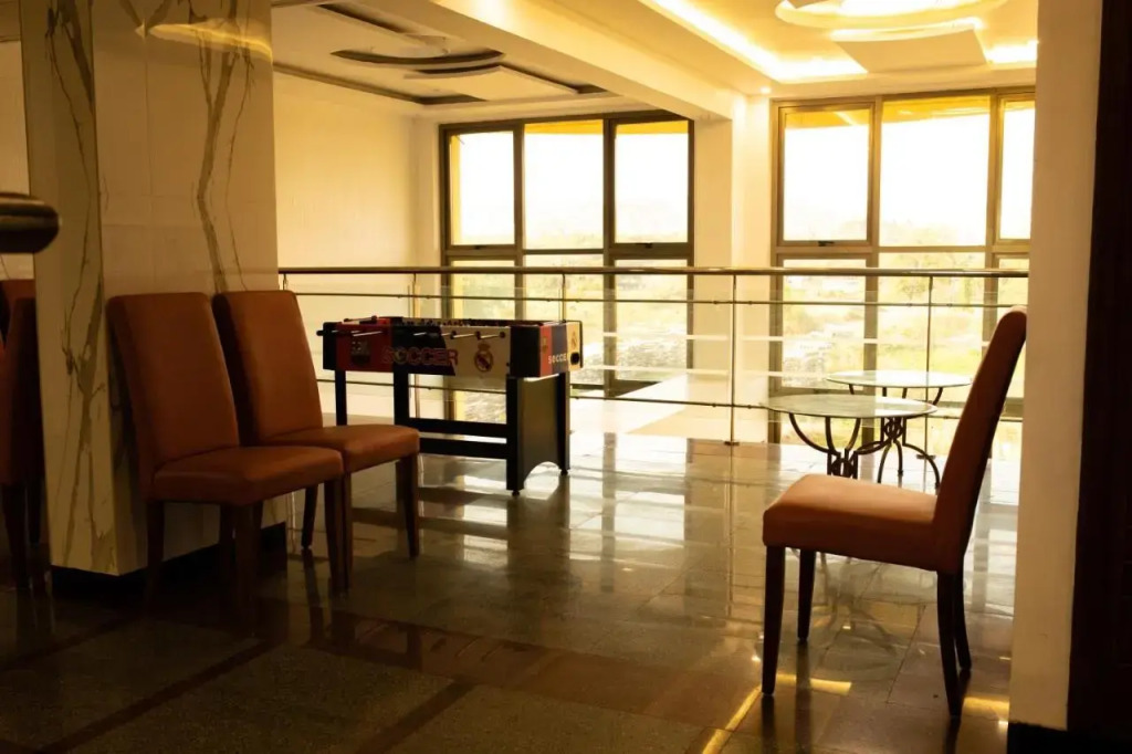 Oyo 17233 Hotel Raj Resort
