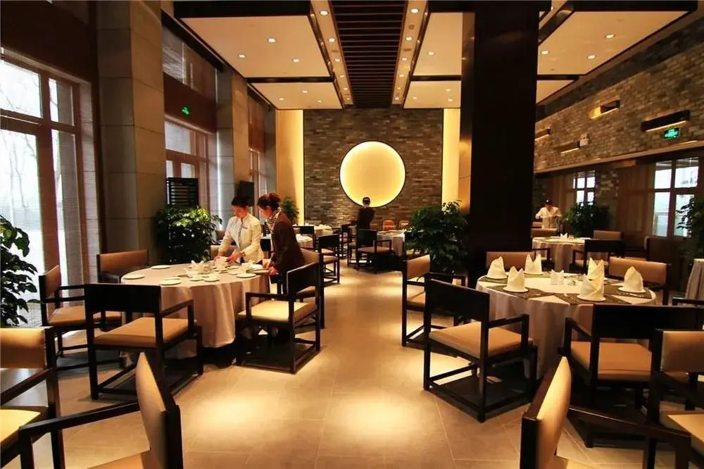 Jianian CEO Holiday Hotel