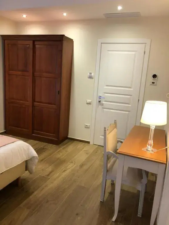CAVALIERE suite & rooms