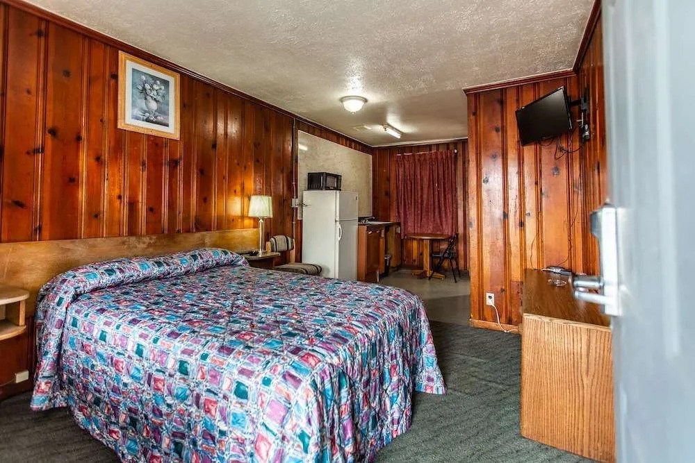 Autzen Inn