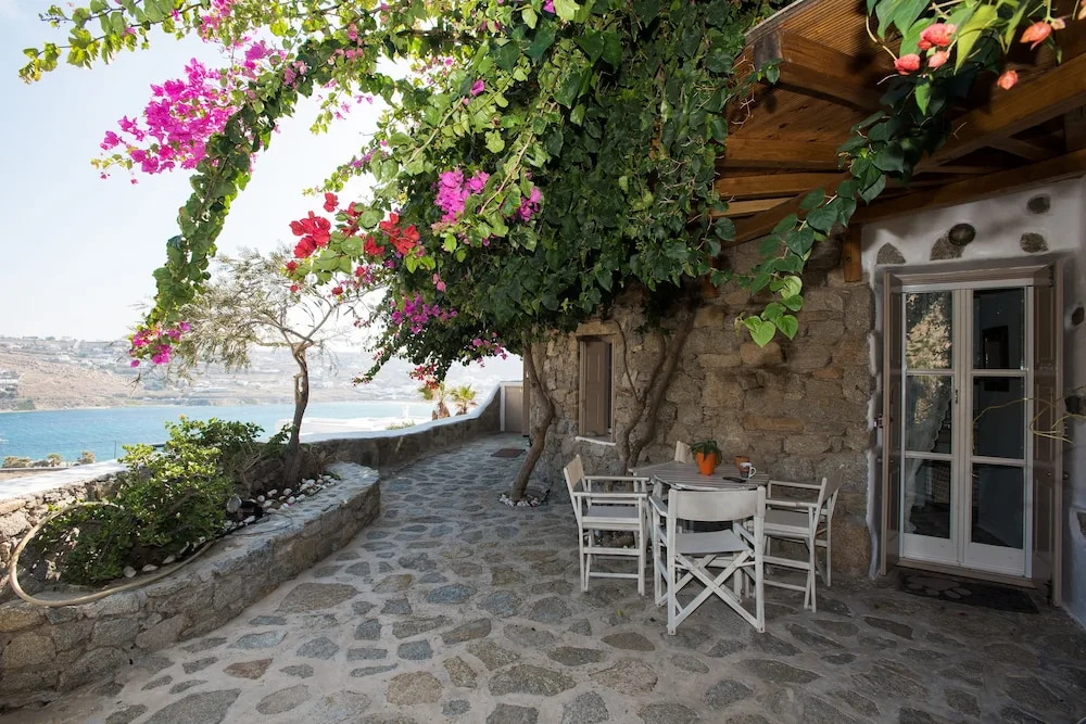 Villa Anemoessa Royal Violet with pool