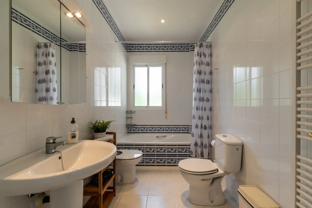 CERRO GORDO luxury 4 bedroom" vila" with spectacular views of the coast and mountain and 18m long swiming pool