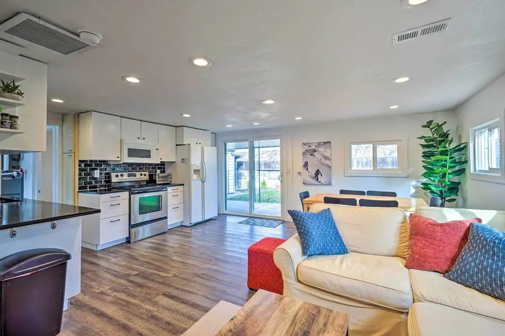 Modern Utah Home w/ Private Hot Tub
