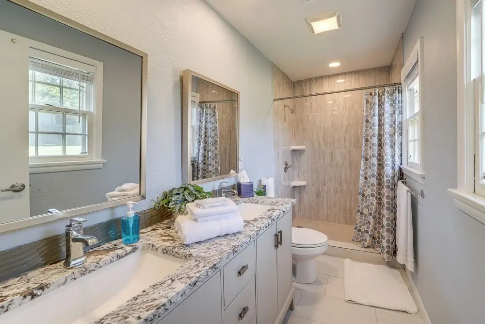 Pet-friendly Home w/ Yard: 8 Mi to Downtown Tulsa!