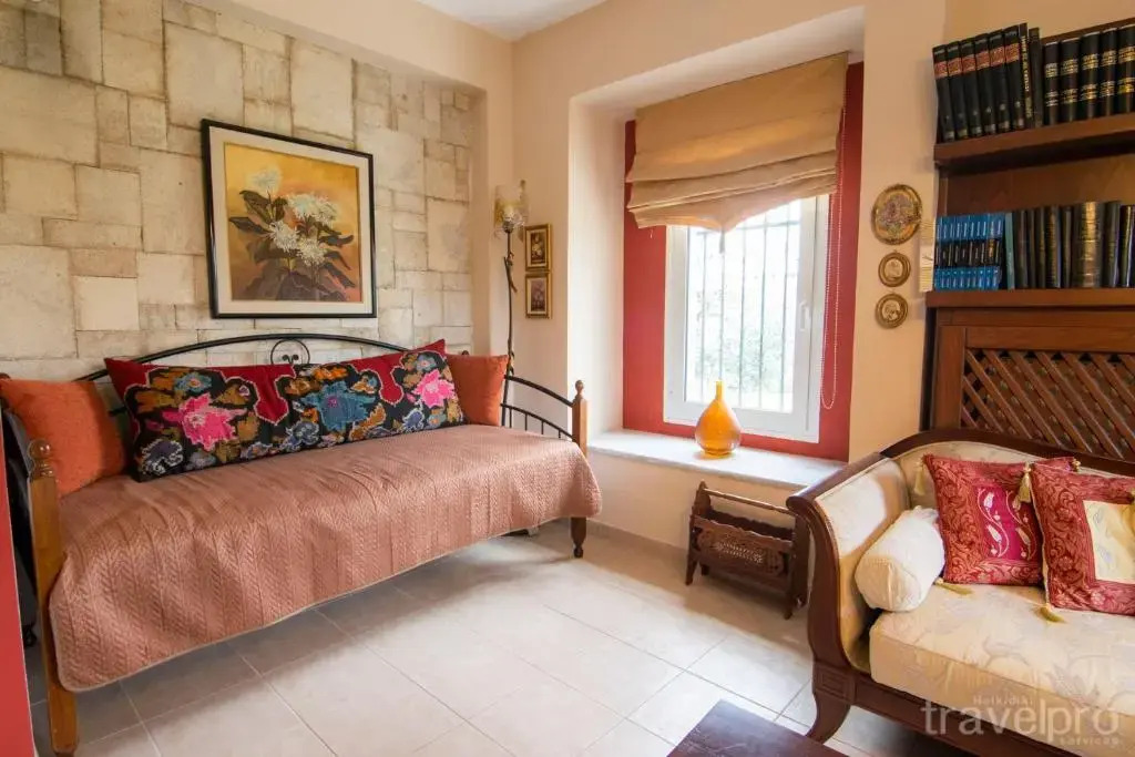 Phaethon Maisonette by Travelpro Services - N
