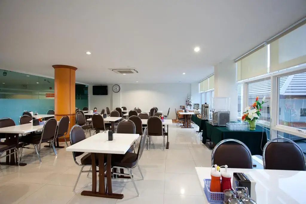 Amnauysuk Hotel