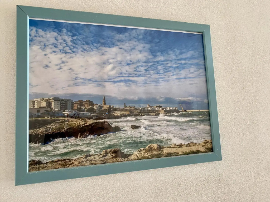 3 people, 1 bathroom, suitable for couples, central location, few steps from the sea-Dimora Rosa Bianca