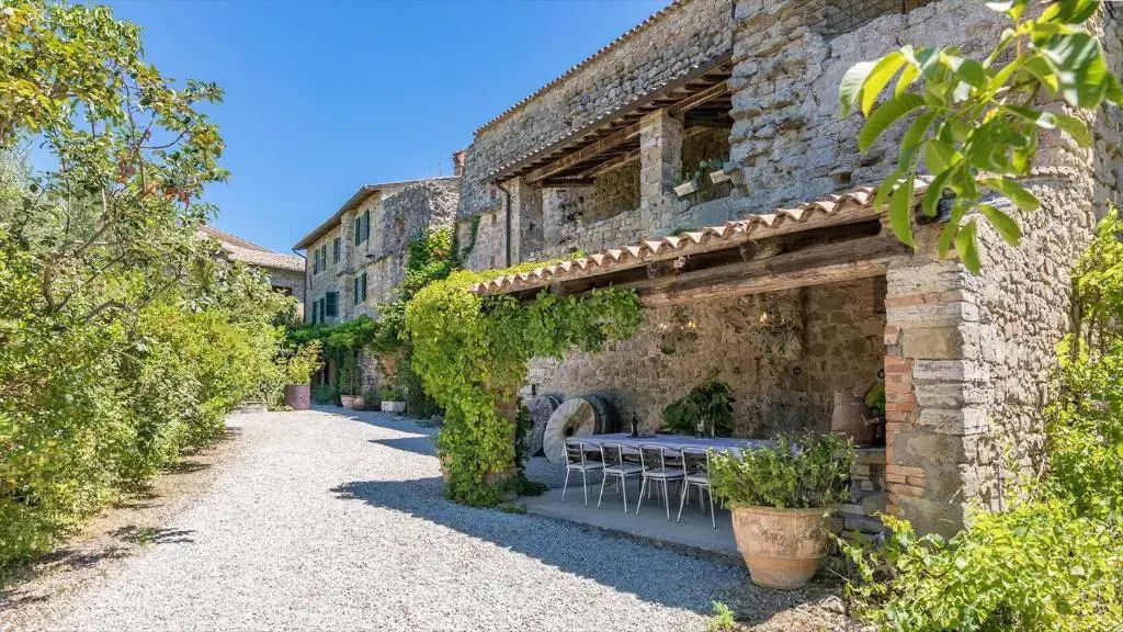 San Lorenzo - Luxury Monastery