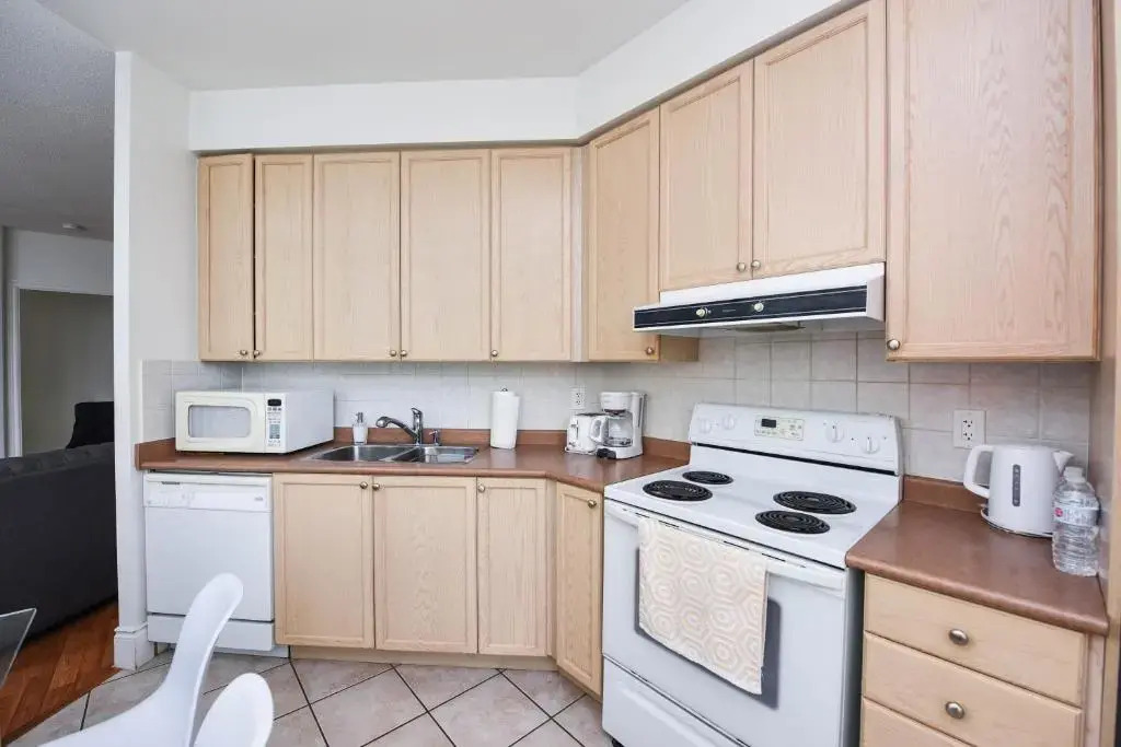 PlanURstay - Amazing 2BR & 2BTH - Near Square One Mall