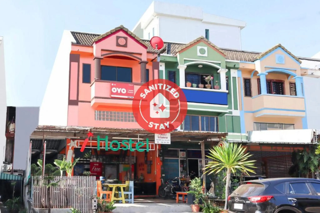 i Hostel Phuket