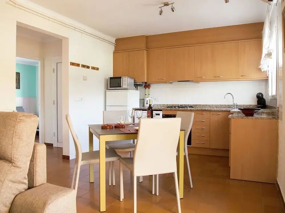 Cozy Holiday Home in Torroella de Montgrí With Swimming Pool